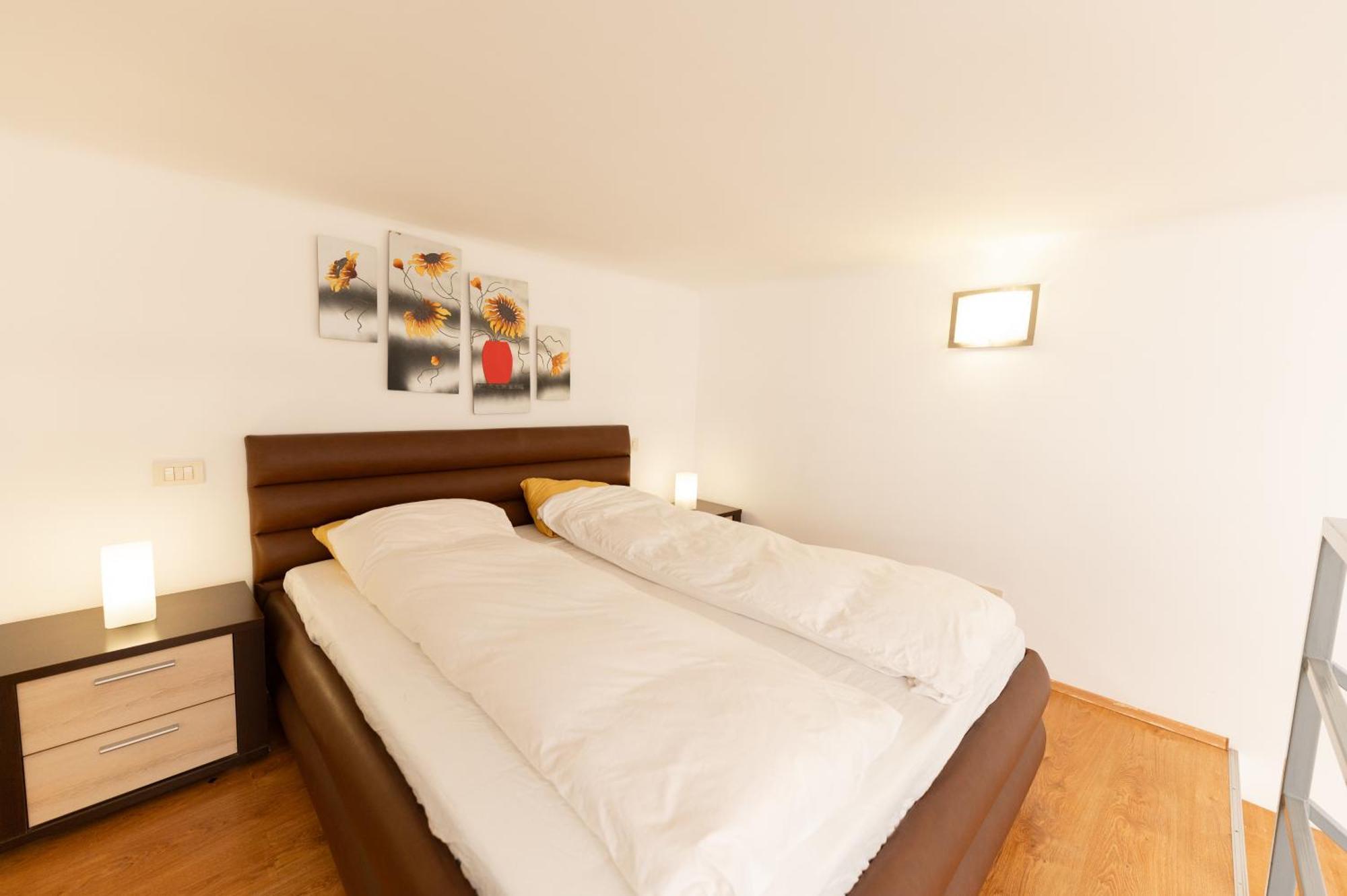 Apartament Danube Dwelling Akacfa 41 Budapeszt Zewnętrze zdjęcie