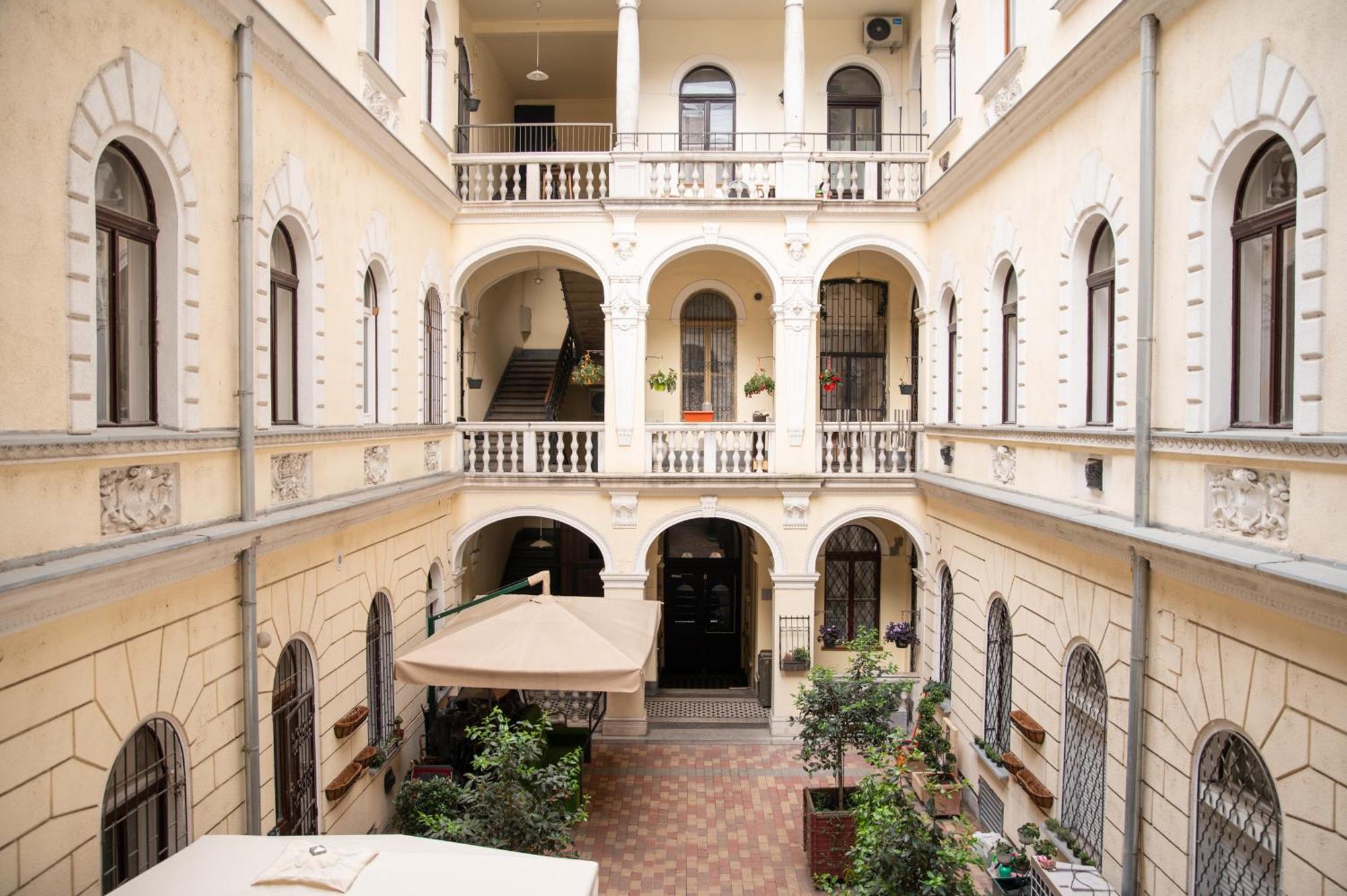 Apartament Danube Dwelling Akacfa 41 Budapeszt Zewnętrze zdjęcie
